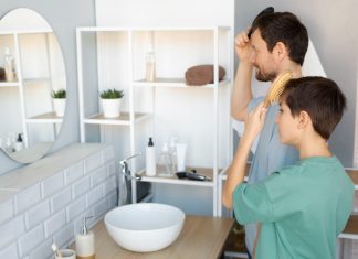 Nazaj k naravnemu: metoda umivanja las brez šampona