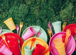 Plastični izdelki za enkratno uporabo, ki so prepovedani pri nas in v državah EU