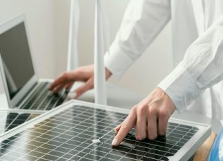 Izboljšanje učinkovitosti sončne energije s pomočjo umetne inteligence