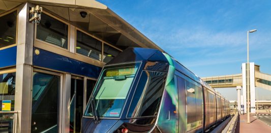 Baterijski vlaki – zelena prihodnost na tirih